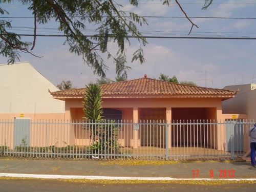 Casa - Praça da Exposição